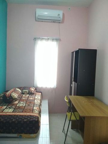 KOST PUTRI BIRU