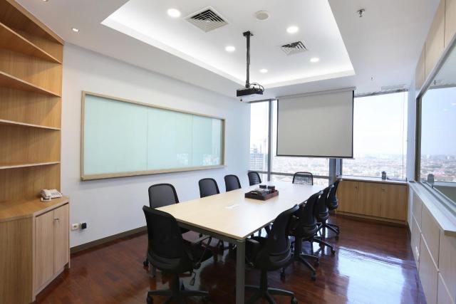 Meeting Room - 26th Floor