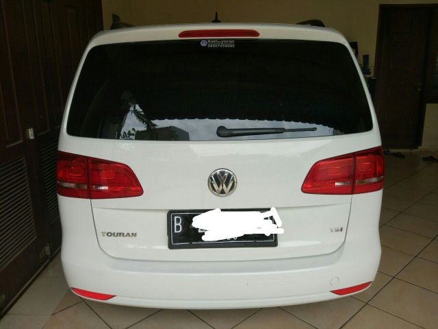 VW Touran 1.4 2015 Putih