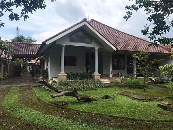 Dijual RUMAH Sindang Barang Loji Bogor