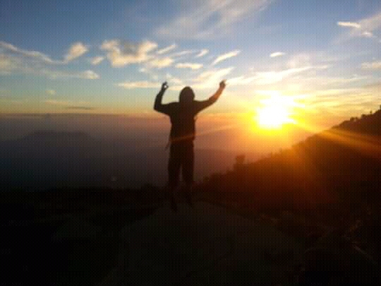 Sunrise poin at the top of crater ijen